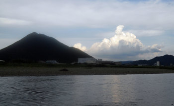 20170708_170943_HDR 夏雲と.jpg