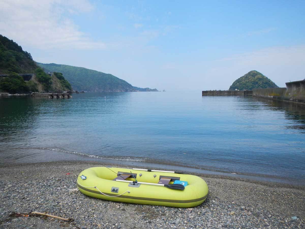 若狭初夏のボート釣り 水辺の憩