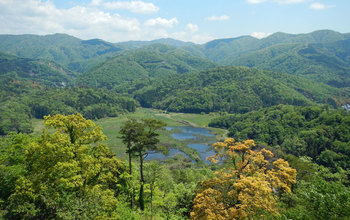 天筒山山頂から中池見湿地を.jpg
