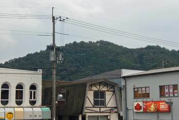 能登川駅ホームから.jpg