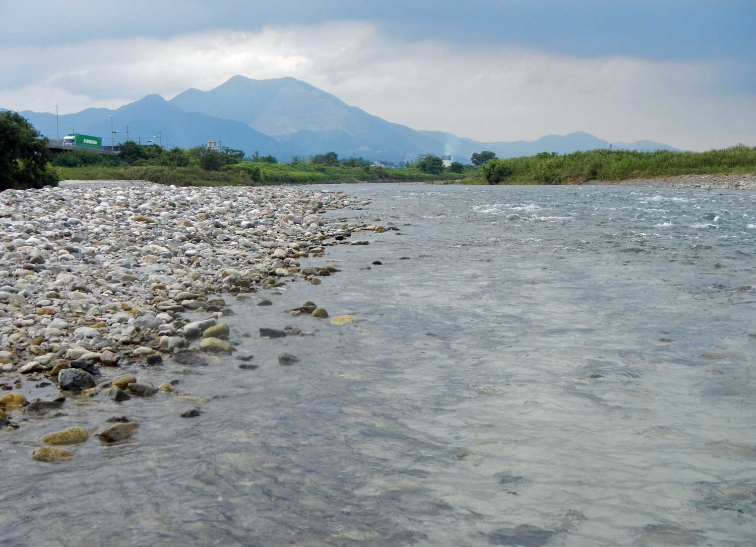 員弁川 水辺の憩